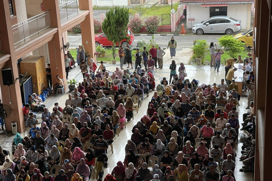 Sesi Penyerahan Bantuan Untuk Mangsa Banjir Di Kelantan